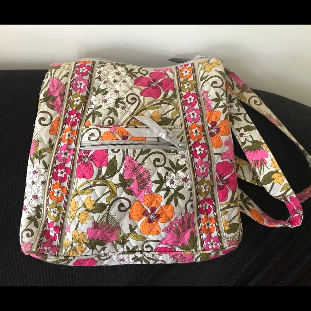 Vera Bradley GUC Crossbody in Tea Garden